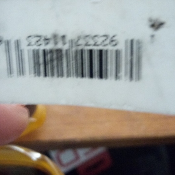 Fendi unisex sunglasses brand new still with price tag from Bloomingdale - Picture 5 of 5